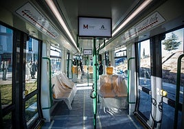 Uno de los trenes nuevos que se iba a incorporar a la línea este martes.