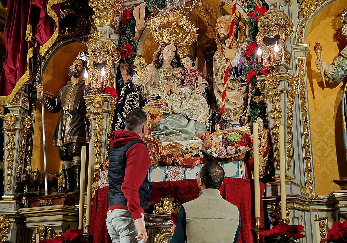 El vestidor de uno de los belenes más espectaculares y desconocidos de Granada