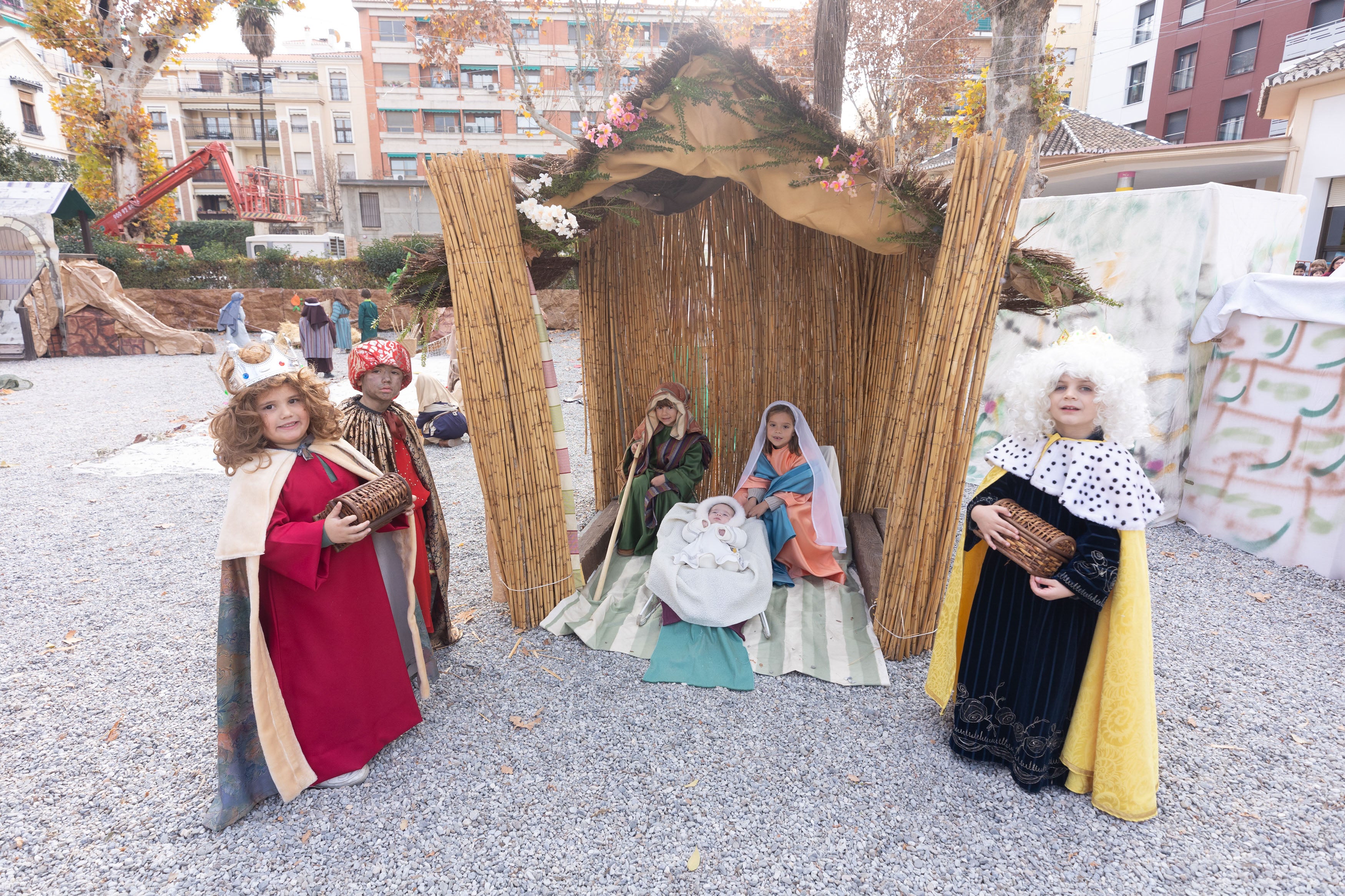 Las imágenes del belén viviente del colegio granadino Siervas del Evangelio