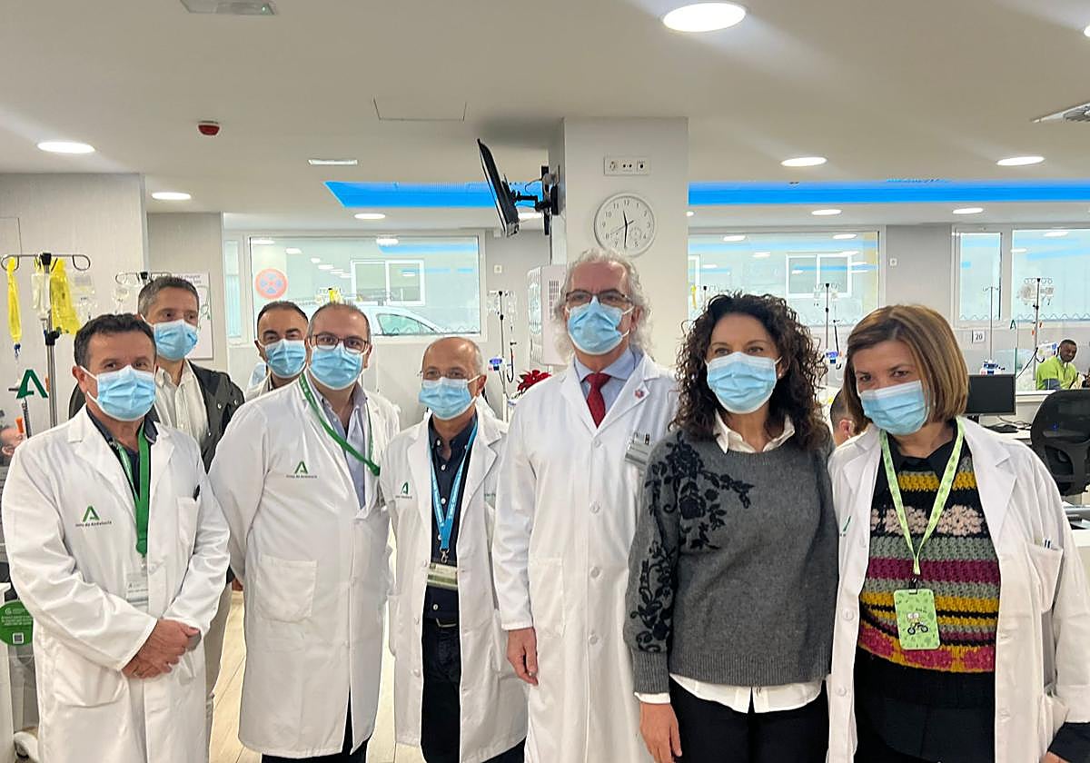 Incorporan sillones diseñados para tratamientos oncológicos en el Hospital Universitario de Torrecárdenas