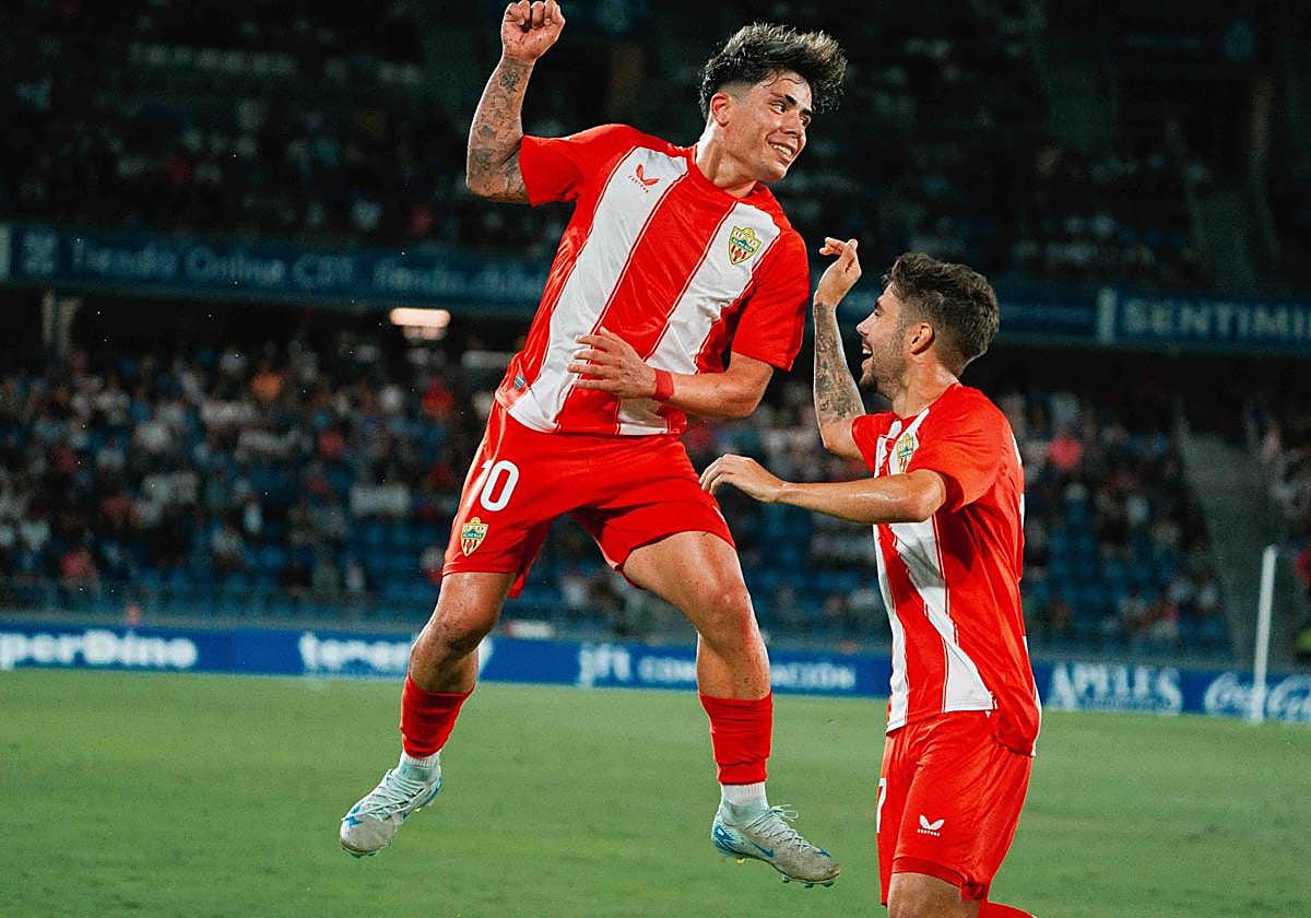Nico Melamed celebrando un gol Pozo