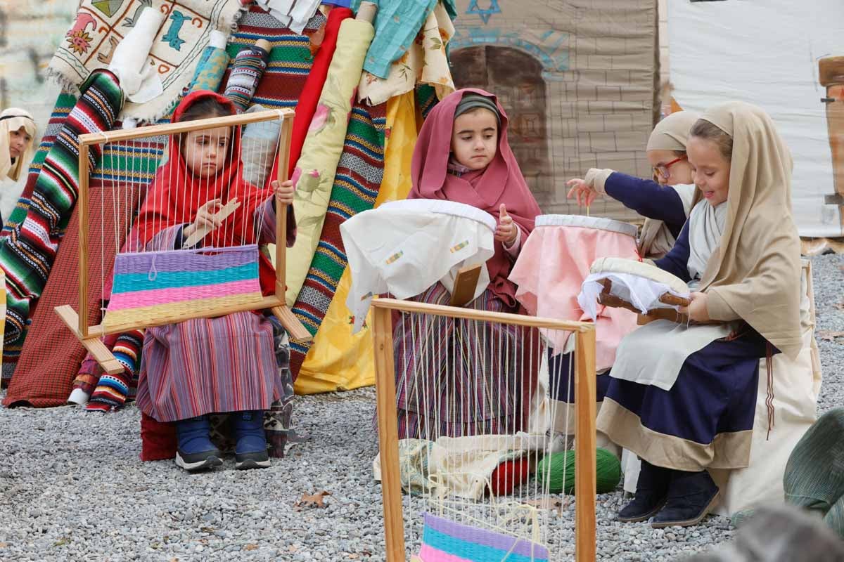 Las imágenes del belén viviente de Siervas del evangelio