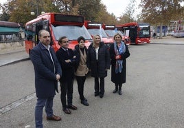 La campeona olímpica María Pérez ha 'amadrinado' la llegada de los nuevos autobuses.