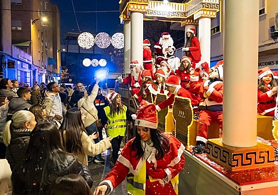 Cabalgata de Papá Noel en Granada.
