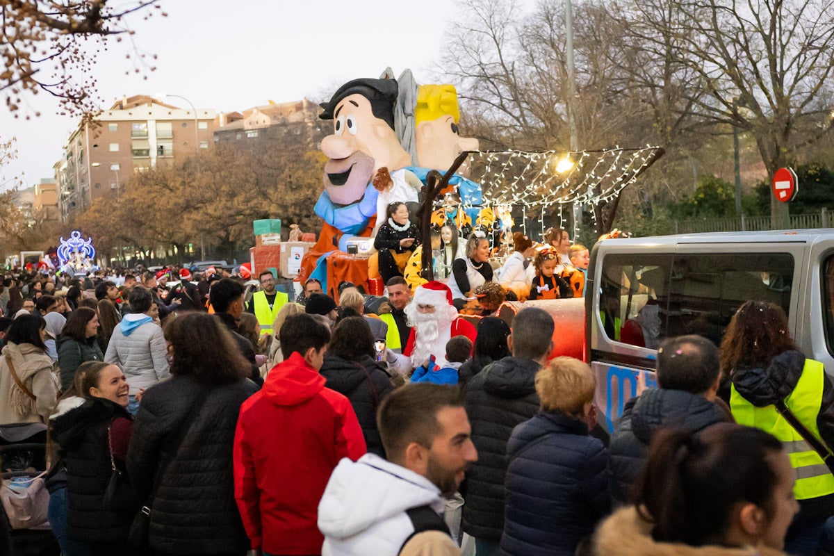 Las imágenes de la cabalgata de Papá Noel en Granada