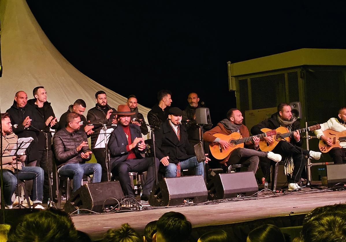 La Noche de las Candelas: el primer brindis de la Navidad desde el Mesón Gitano