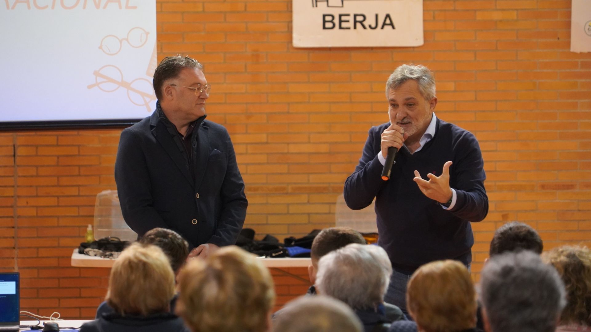 Inauguración de las jornadas en Berja por parte de Ángel Escobar.