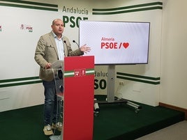 El senador del PSOE de Almería Antonio Martínez.