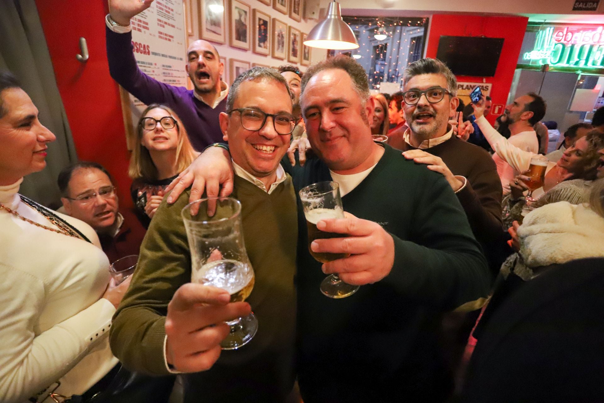 La &#039;Tardevieja&#039; en Granada, una tradición que crece cada año