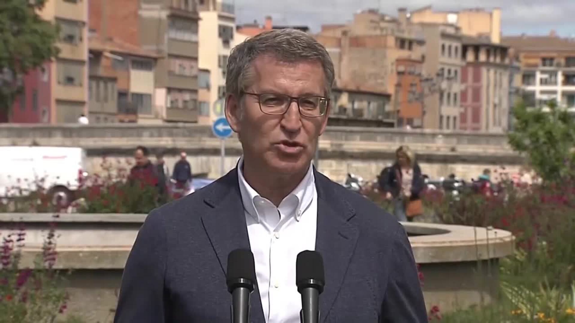 Feijóo reta al PSOE a comprometerse ante notario a no pactar con Bildu si no condena a ETA