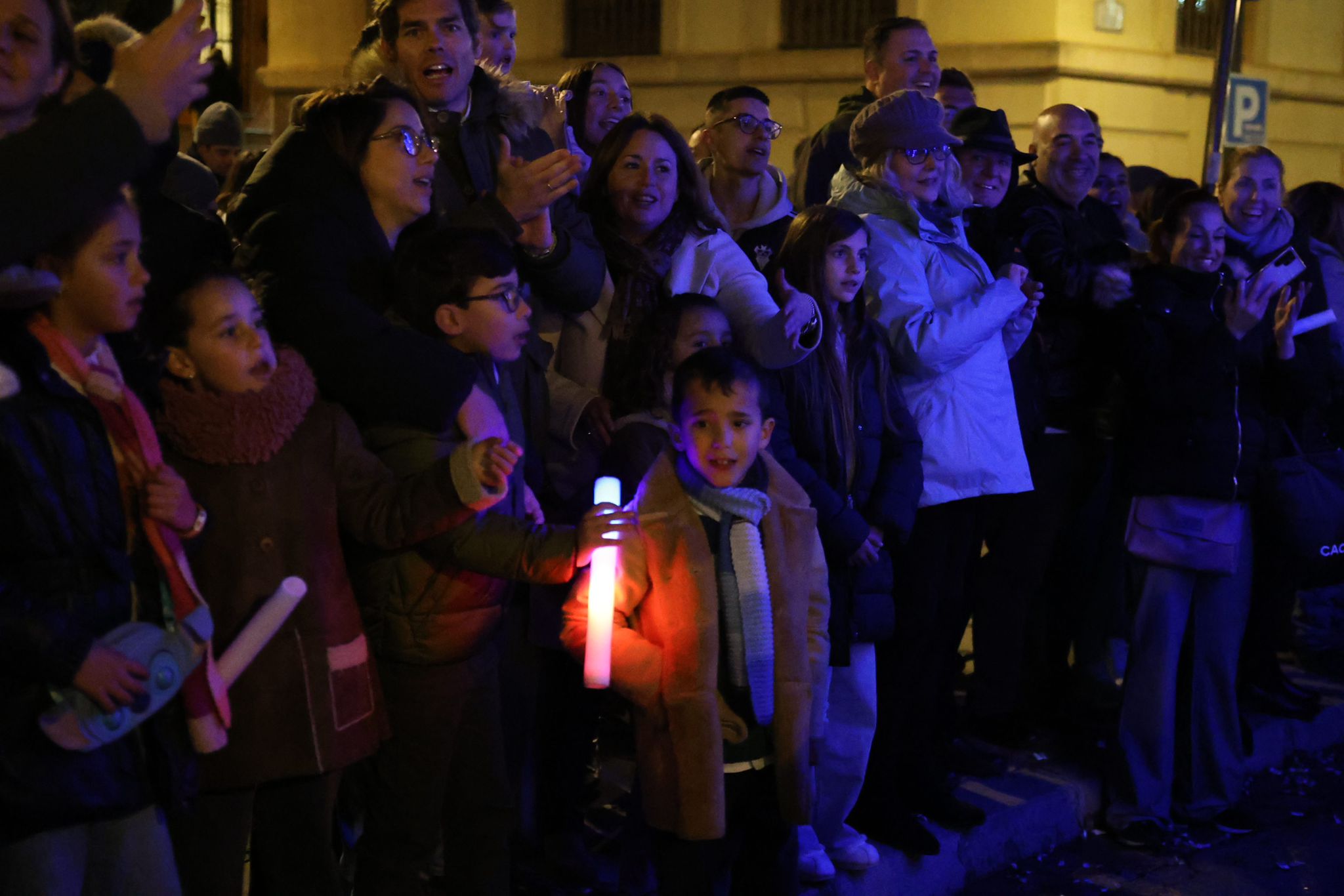 Las imágenes que no has visto de la cabalgata del Heraldo en Granada