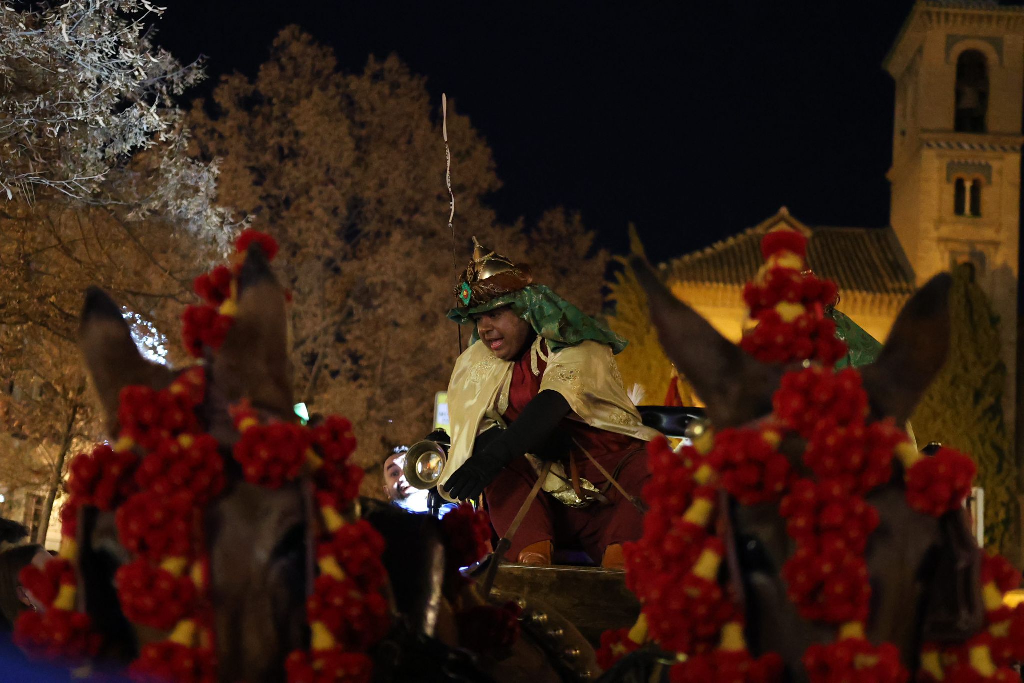 Las imágenes que no has visto de la cabalgata del Heraldo en Granada