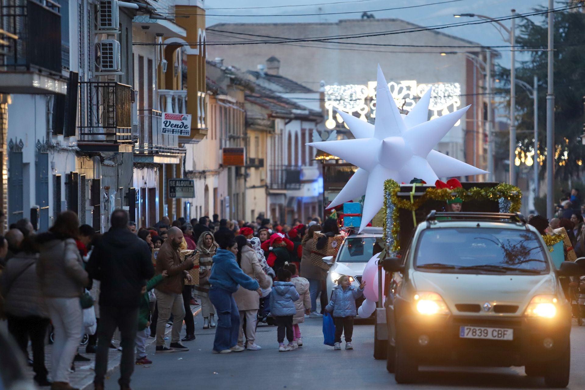 Las mejores imágenes de la cabalgata de los Reyes Magos en Pinos Puente