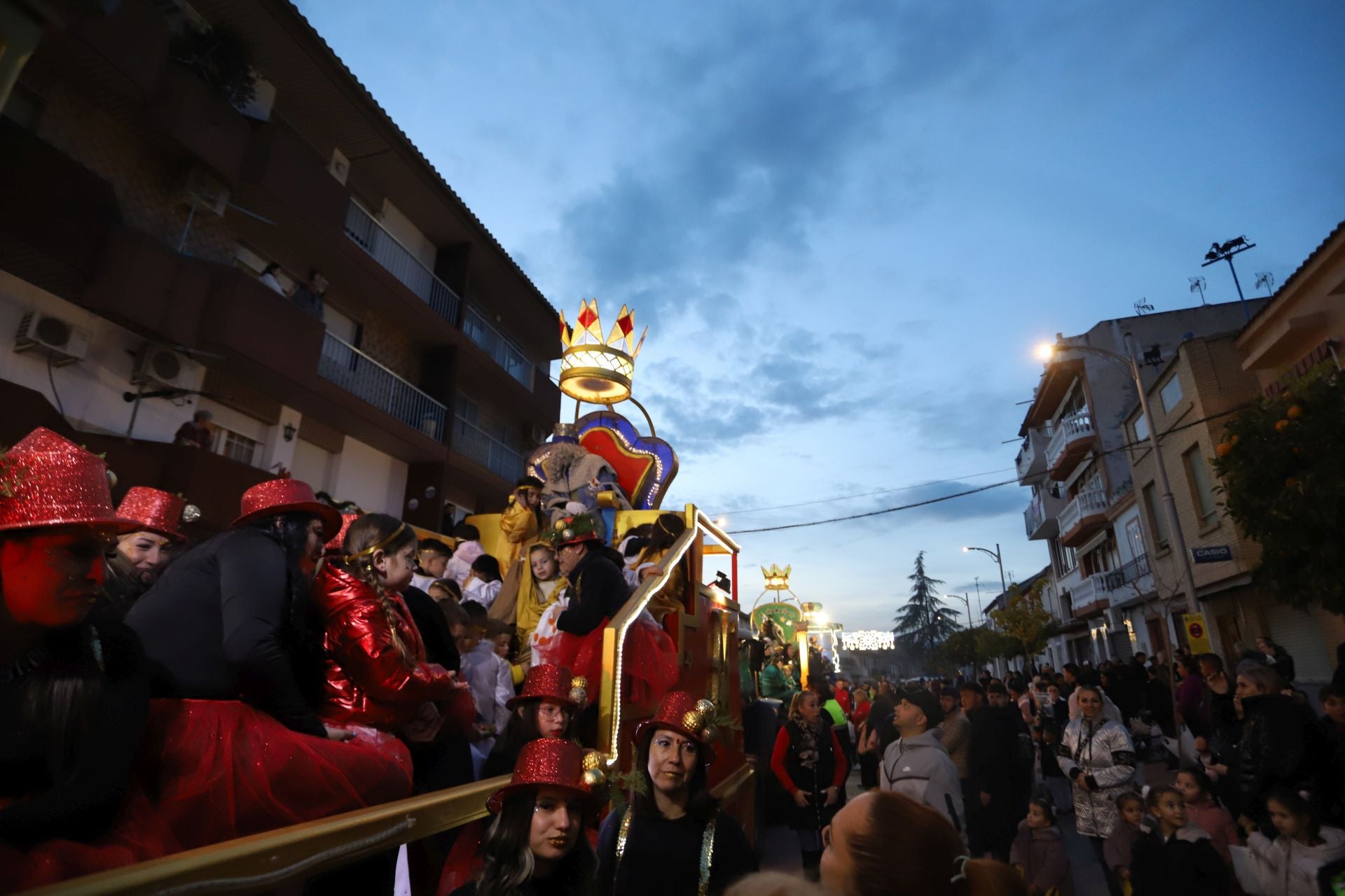 Las mejores imágenes de la cabalgata de los Reyes Magos en Pinos Puente