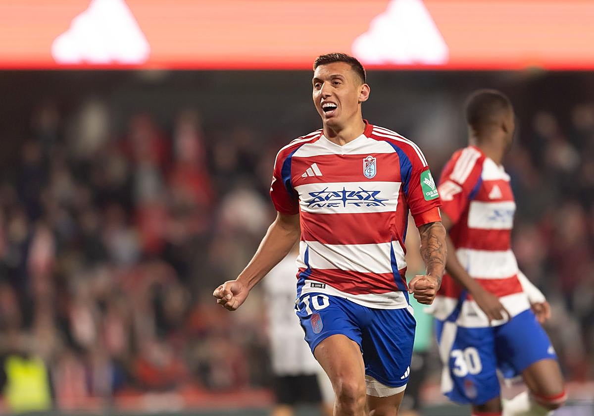 Uzuni, tras uno de sus goles al Cartagena.