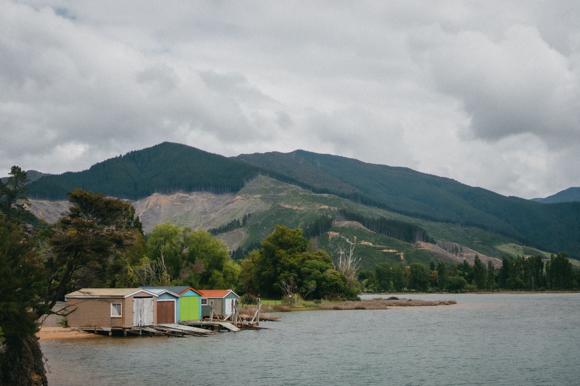 Las espectaculares imágenes del granadino que recorre Nueva Zelanda en bicicleta