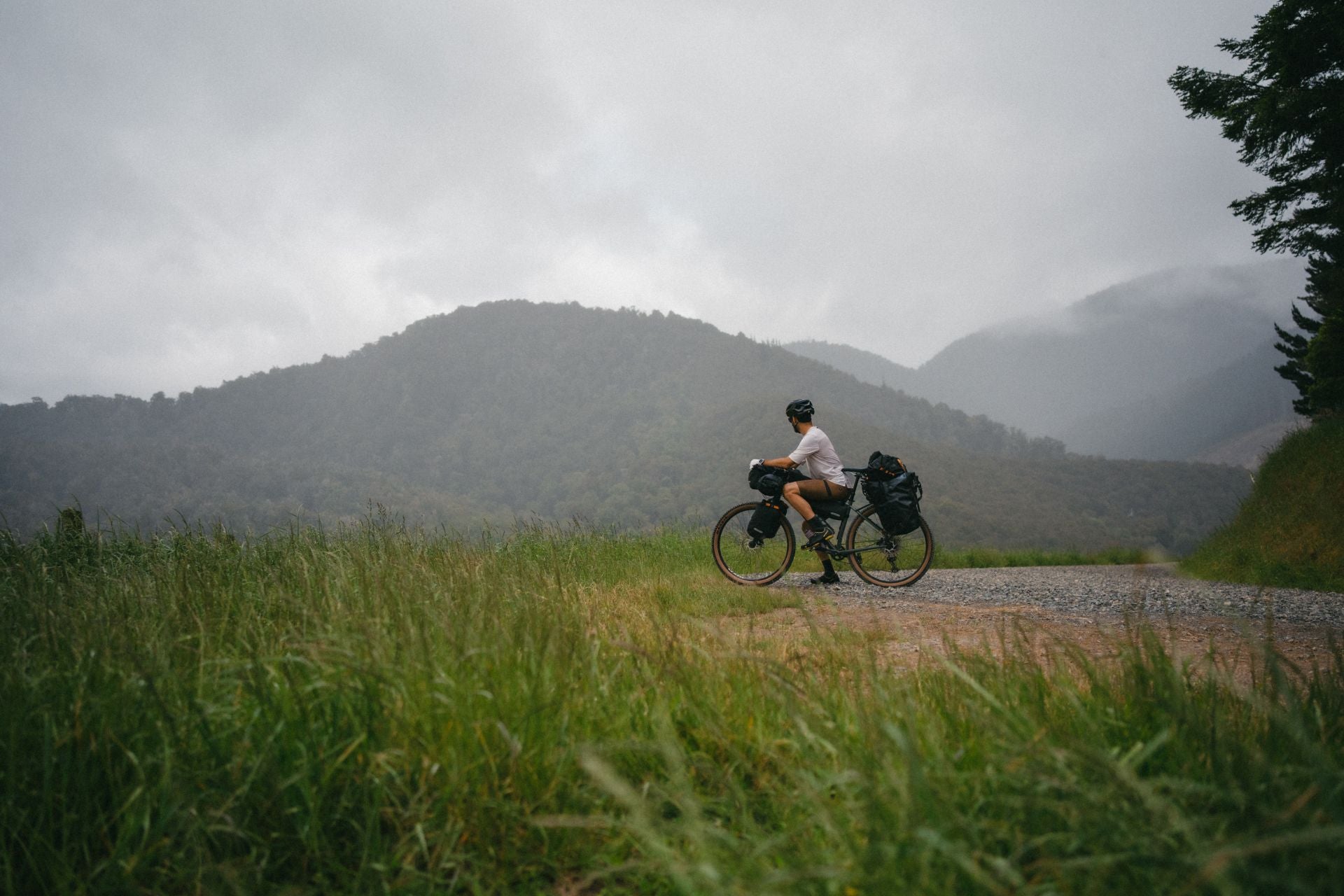 Las espectaculares imágenes del granadino que recorre Nueva Zelanda en bicicleta