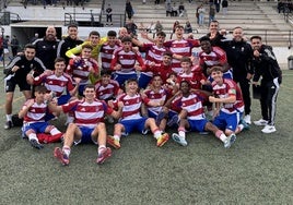 El Juvenil A del Granada celebra su segunda clasificación consecutiva para la Copa del Rey.