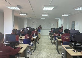 Granada lanza el Programa EMPLEA-T para contratar a 20 jóvenes menores de 30 años