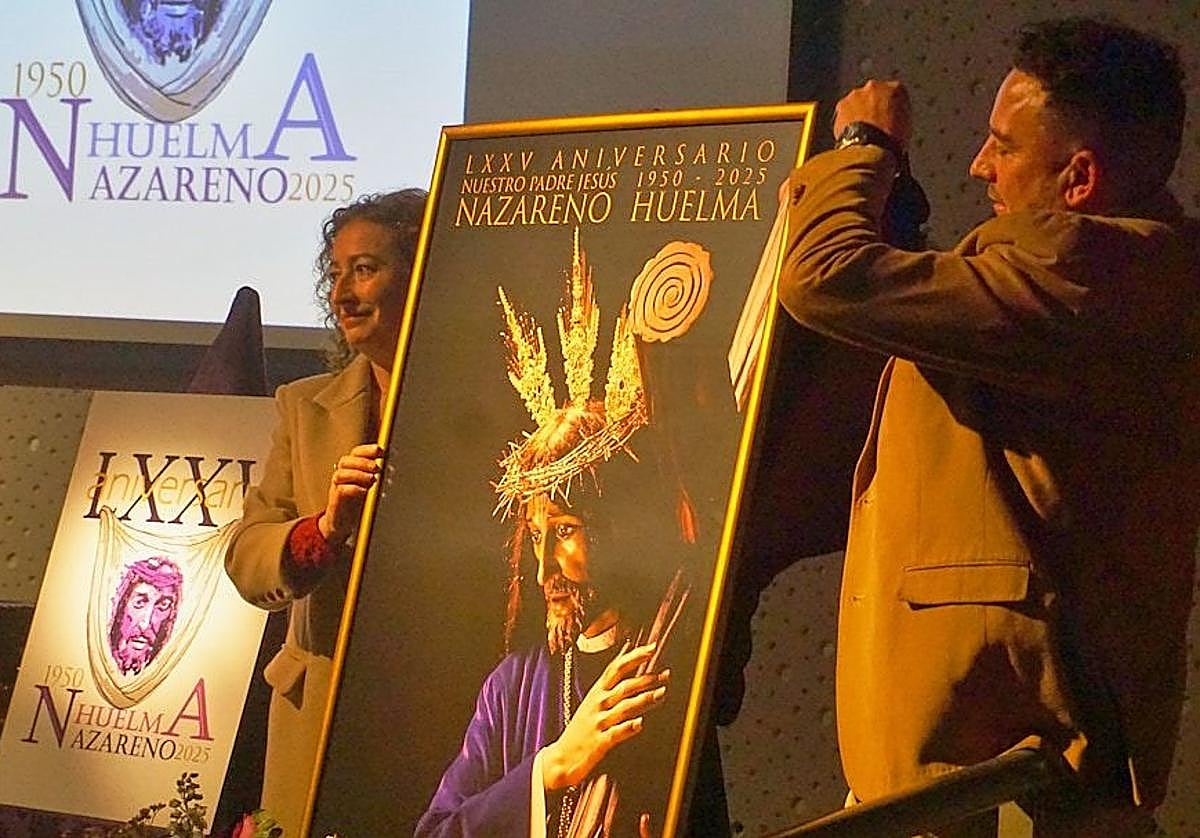 Cartel conmemorativo con la imagen del Nazareno, cuyo autor es Andrés Sánchez Díaz.