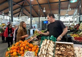 Ana Martínez Labella en el Mercado Central.