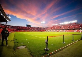 Atardecer sobre Los Cármenes antes de un partido.