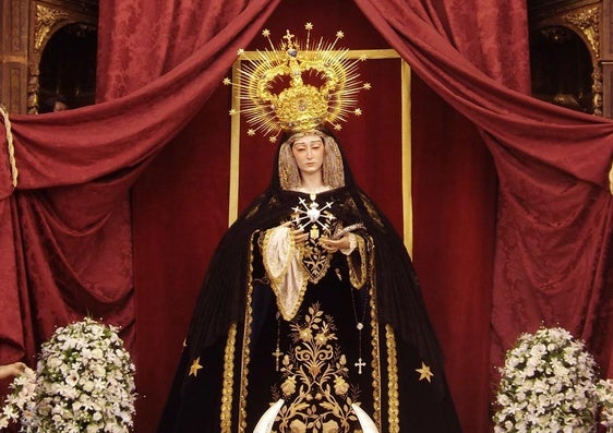 La Virgen de la Amargura en el Convento de las Comendadoras de Santiago.