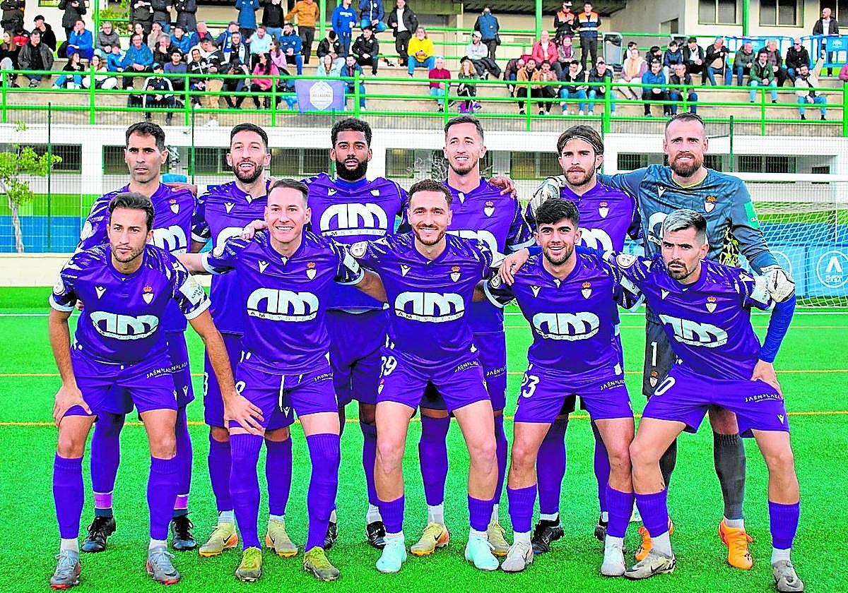 Alineación del Real Jaén en su partido ante el Mijas Las Lagunas.