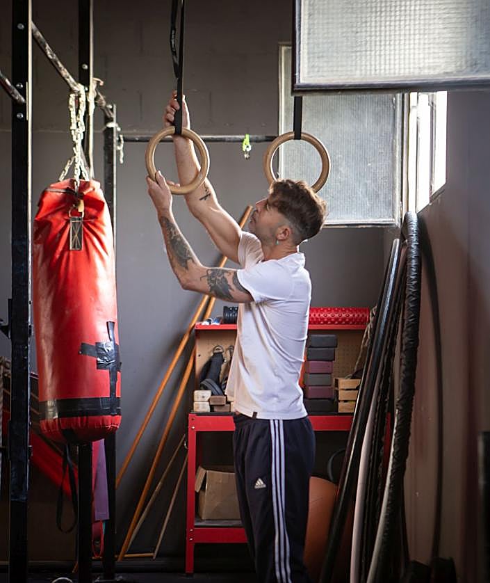 Imagen secundaria 2 - Los otros trabajos de Víctor Bodega en Movement Andalusí, el centro de alto rendimiento circense que dirige en Granada. 