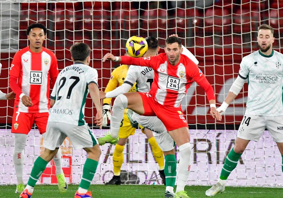 Baptistao jugando contra el Huesca