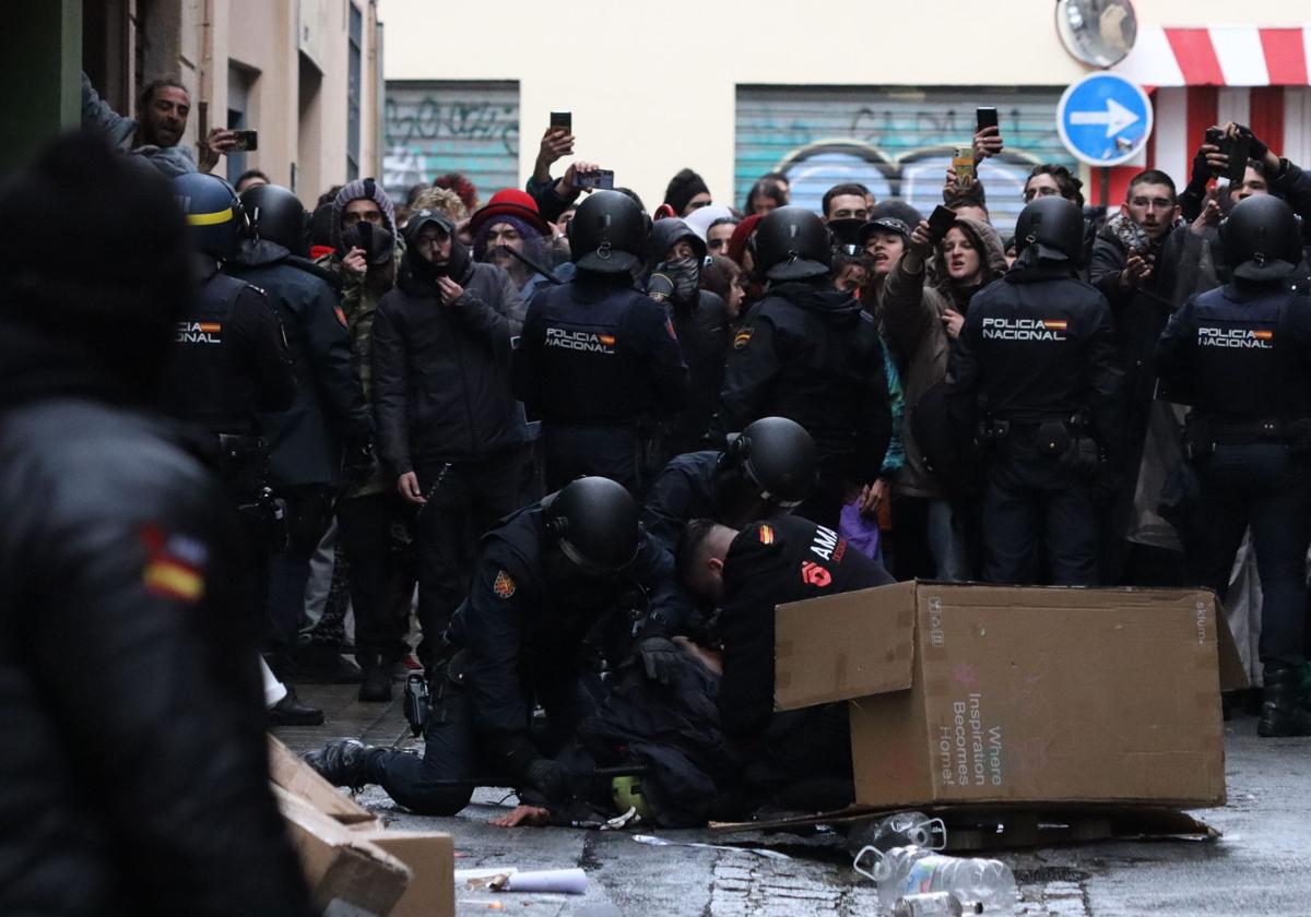 Momentos de tensión con la Policía Nacional.