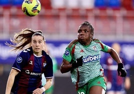 Las jugadoras del Granada, en Ipurua.