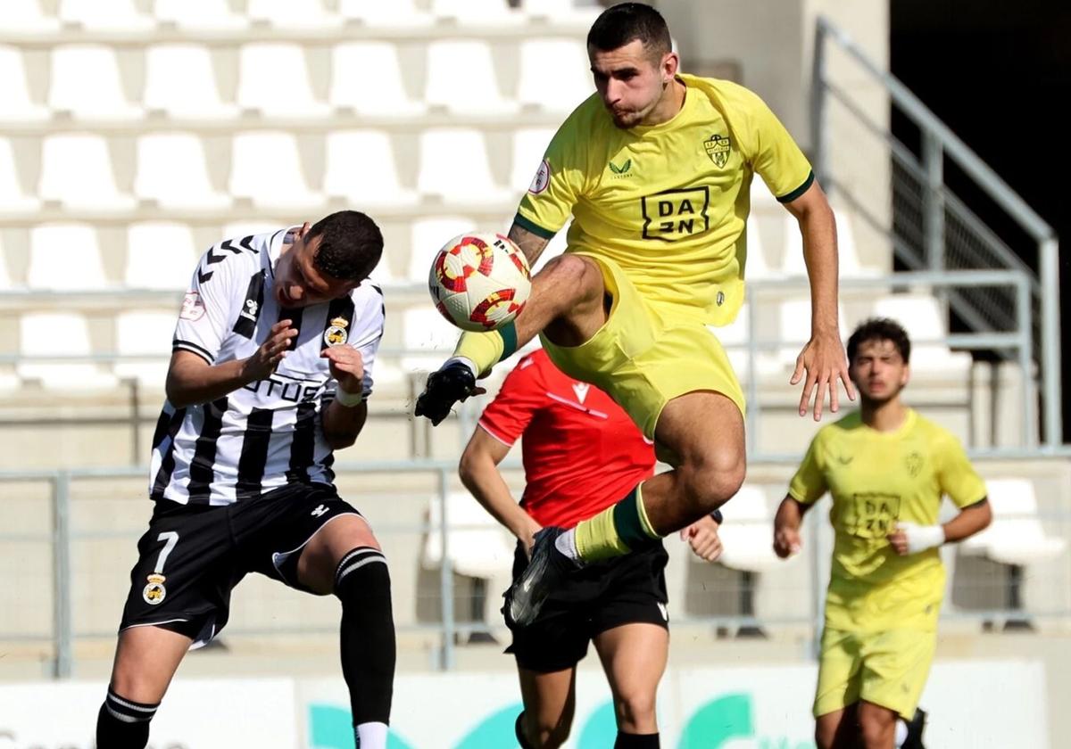 Josema se impone a Adri Carrasco, donde la UDA B logró tres puntos muy importantes.