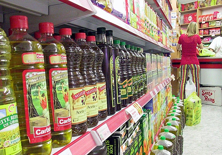 El aceite de oliva a cinco euros de Carrefour.