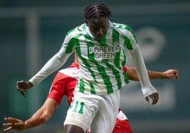 Souleymane Faye, en un partido con el Betis B.