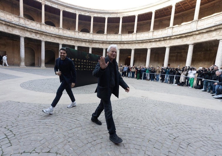 Richard Gere en el Palacio de Carlos V.