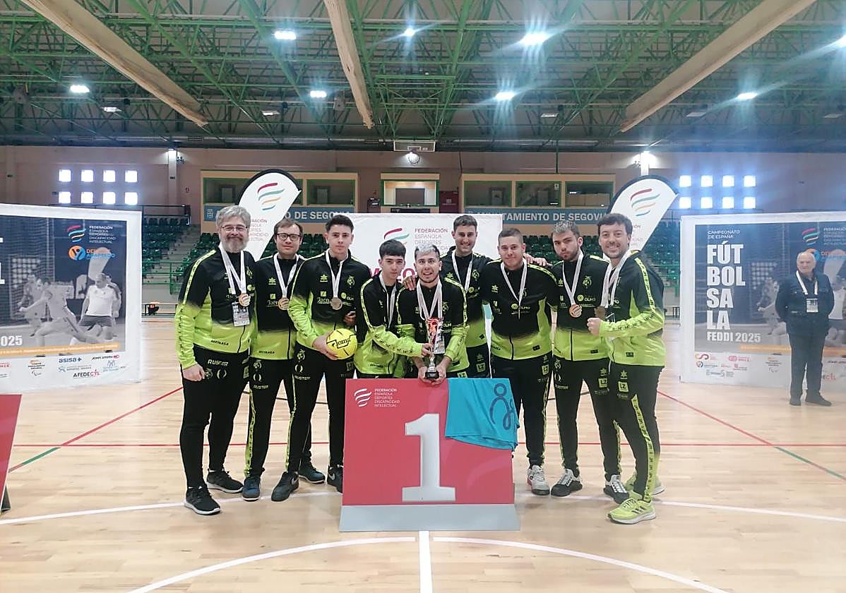 El equipo de la SD Aprompsi-Jaén Paraíso Interior FS que ganó el campeonato.