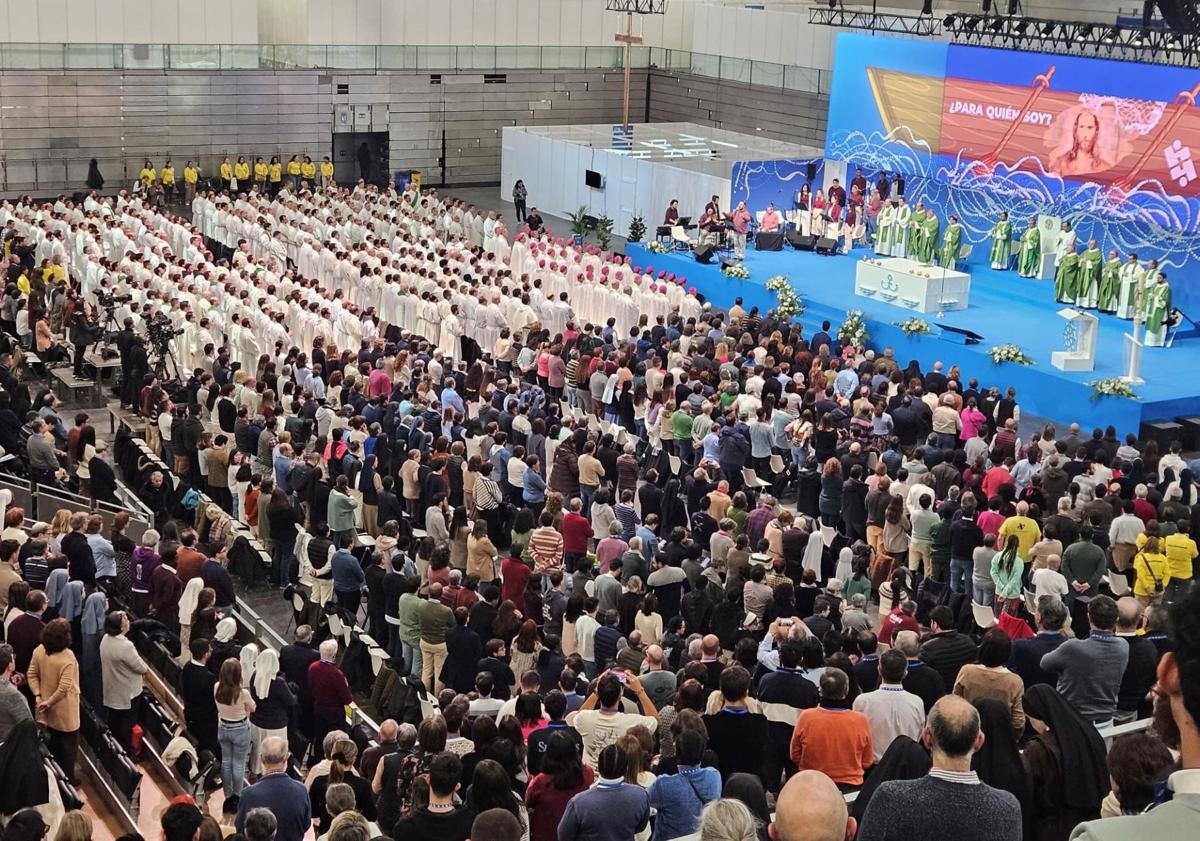 Imagen principal - Almería participa en el Congreso Nacional de Vocaciones celebrado en Madrid