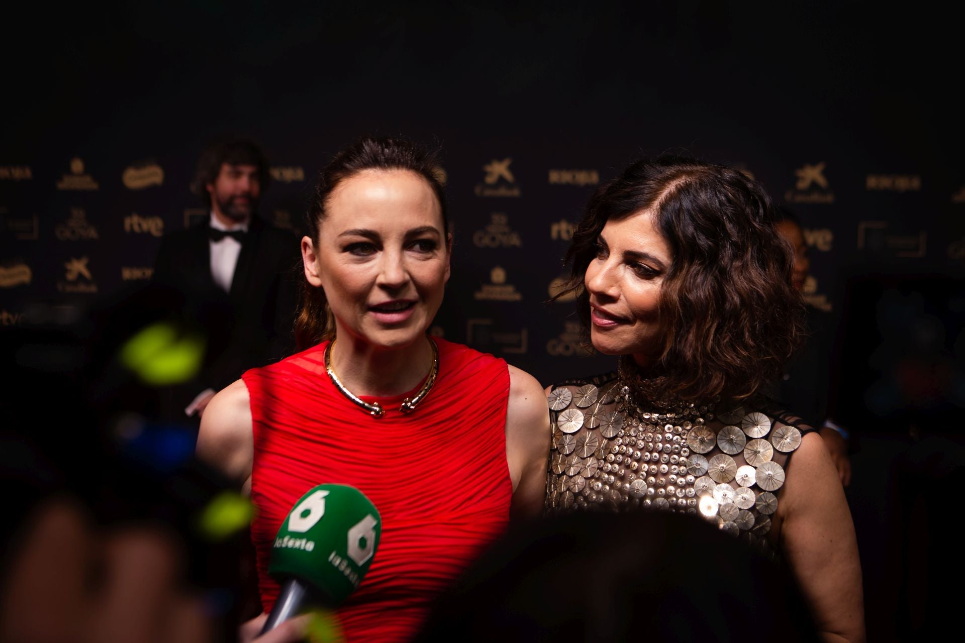 Las presentadoras de la gala, Leonor Watling y Maribel Verdú. 