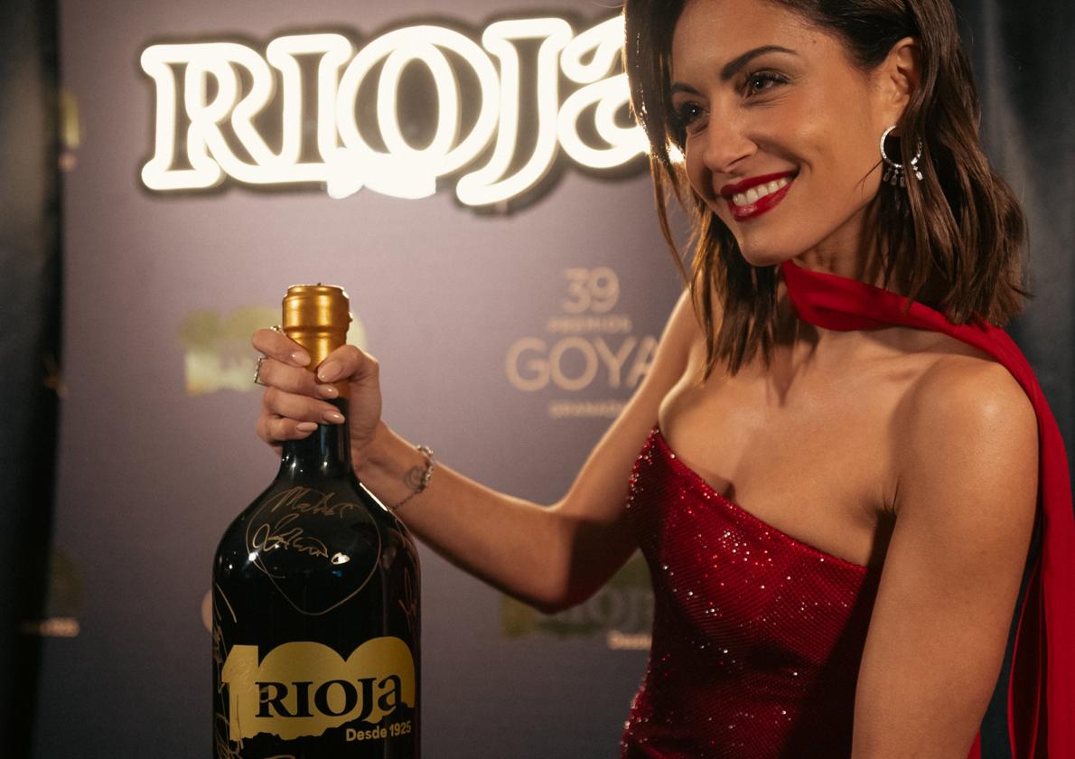 Una de las botellas Rioja Edición Centenario que desaparecieron tras la gala de los premios Goya, celebrada este sábado en Granada.