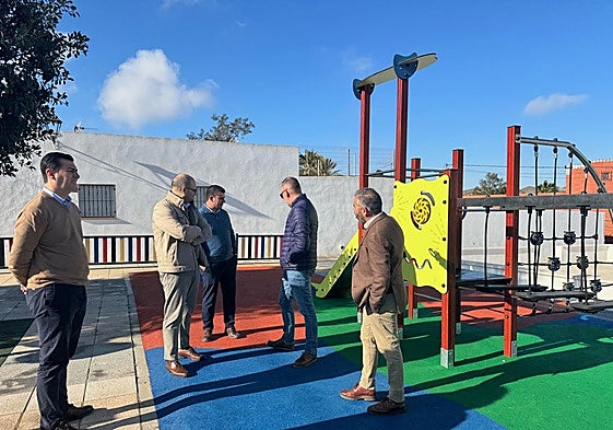 Finalizadas las obras del parque infantil y biosaludable de Fernán Pérez