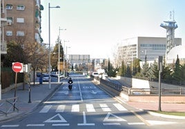 Paso de peatones en la avenida Fernando de los Ríos para el que recogen firmas.