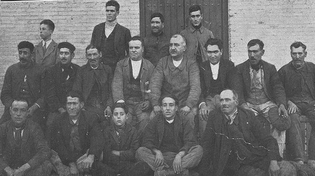 ¿De dónde provenía el primer maestro cervecero de Cervezas Alhambra?