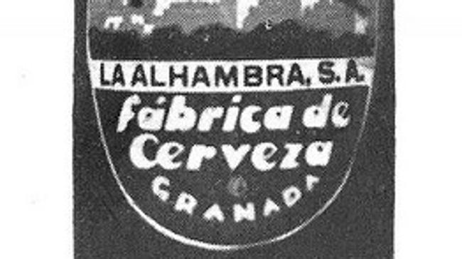 ¿Cuál era la capacidad de las primeras botellas de Alhambra?