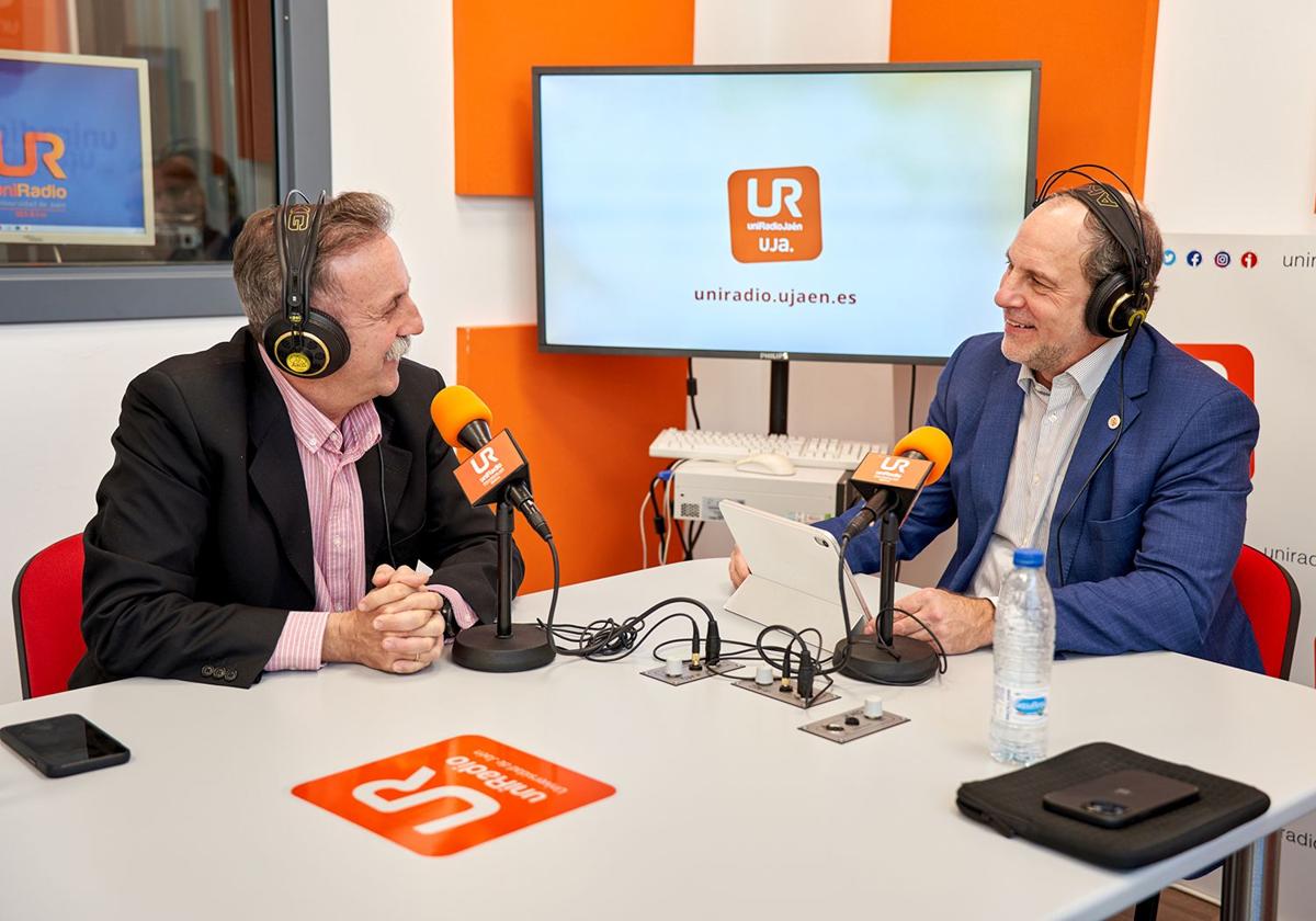 La uja celebra el día de la radio con programas especiales | ideal