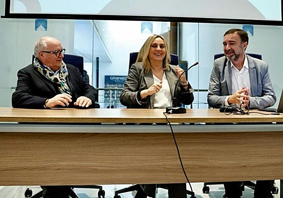 Marifrán Carazo en un acto sobre la Granada Card de este viernes.