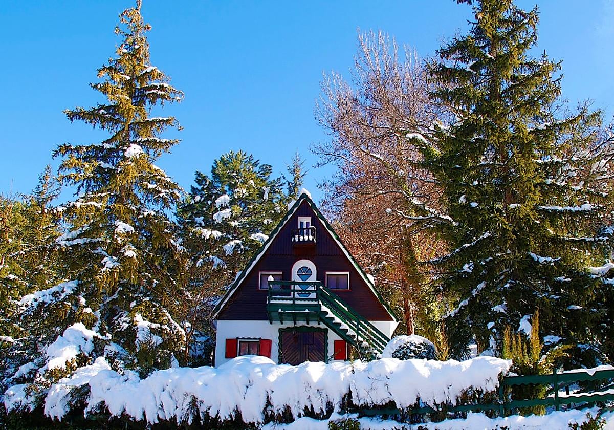 La Casa de los Enanitos, en la subida a Sierra Nevada.
