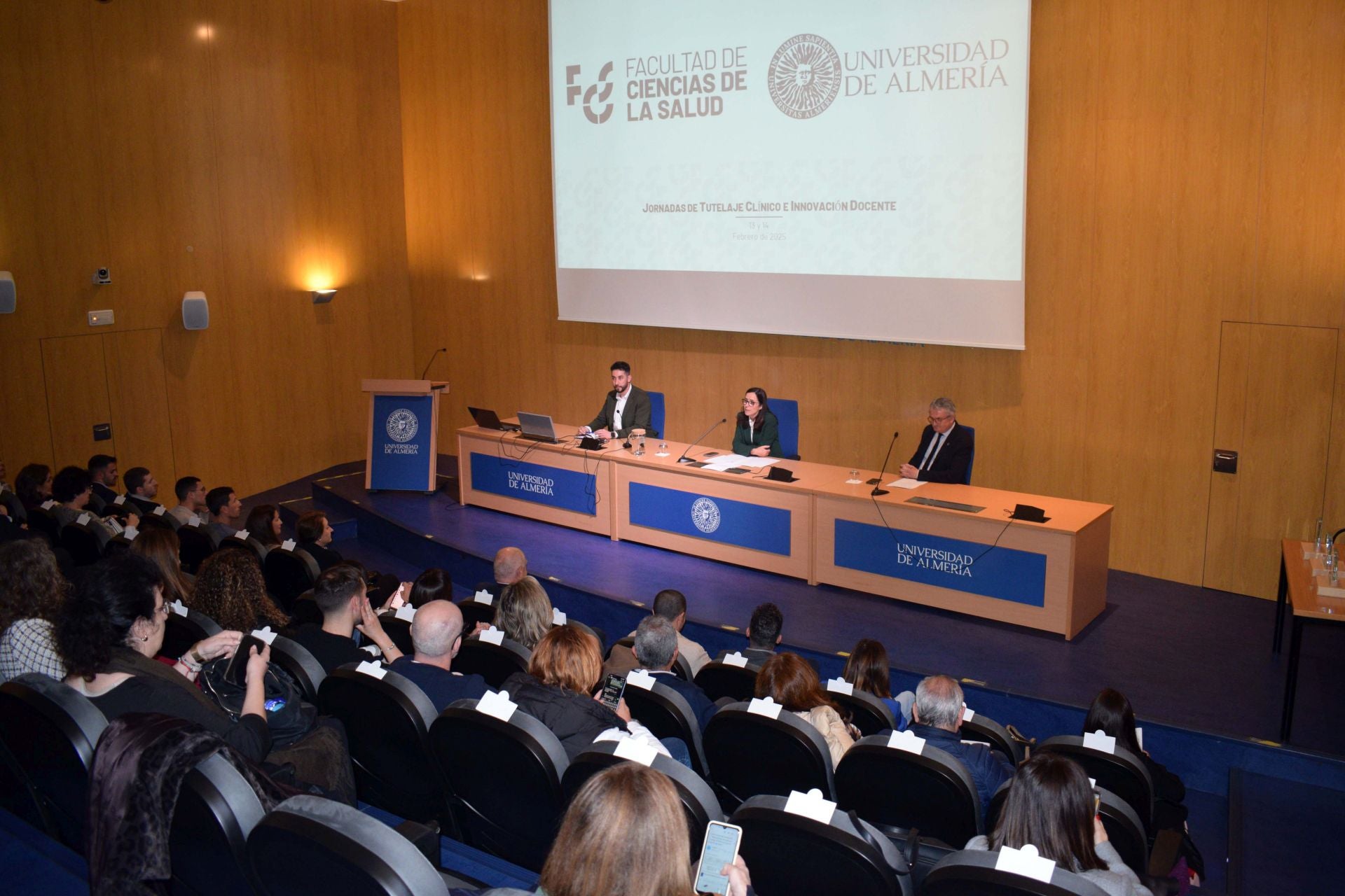Un momento de la primera jornada de Tutelaje Clínico e Innovación Docente en la UAL.