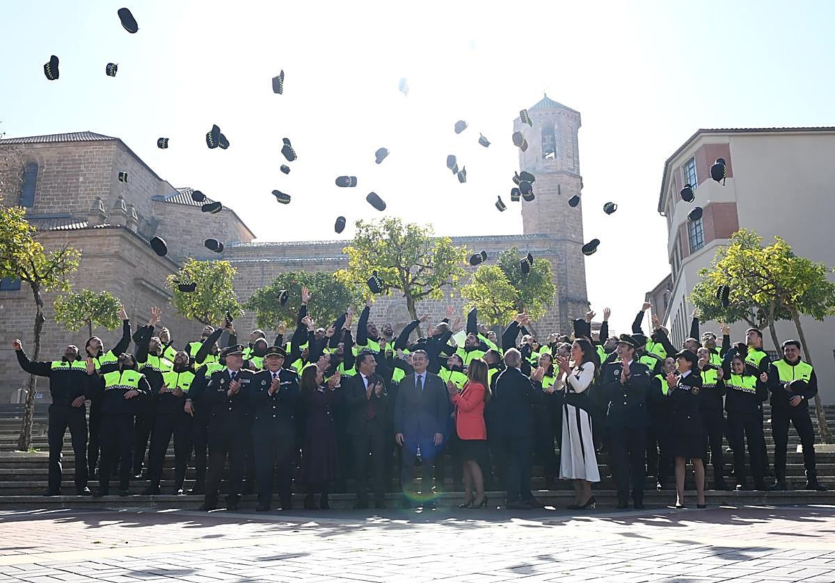 Los alumnos celebran el fin del curso.