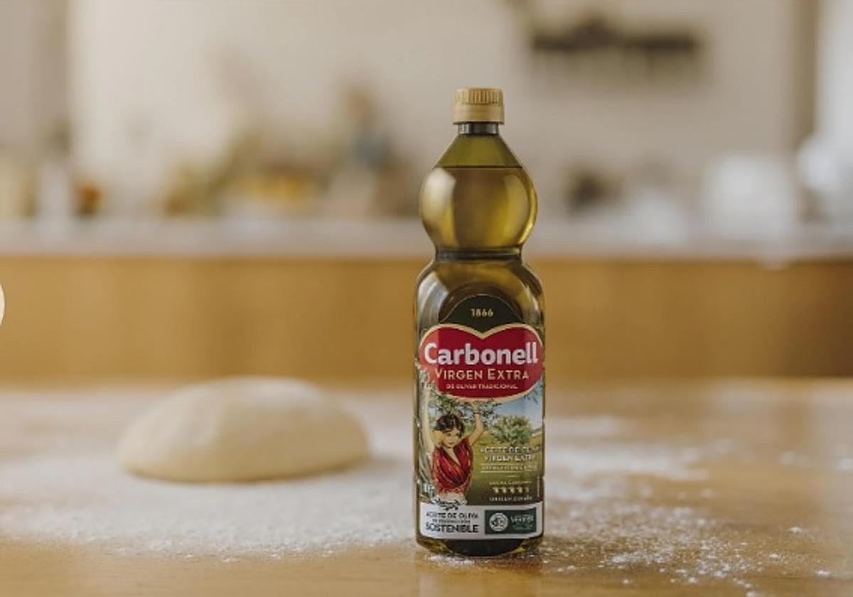 El aceite de oliva virgen extra Carbonell que Carrefour tiene a 3x2.
